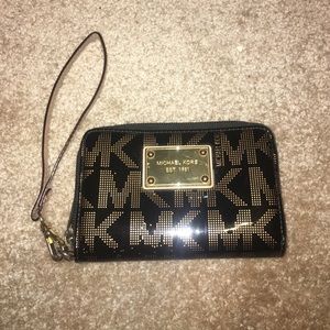 Authentic Michael Kors Wristlet/Wallet