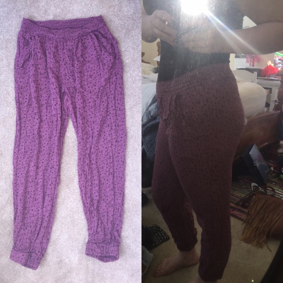 American Eagle joggers!