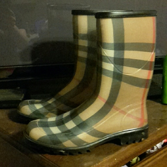 Burberry rain boots