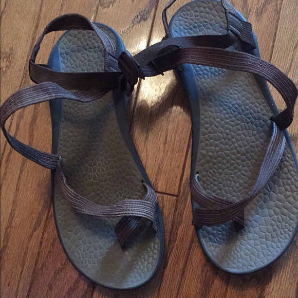 Men\'s Chacos size 15, great condition. main image 2