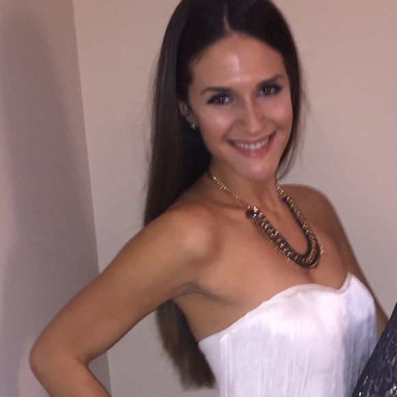 Meet your Posher, Ria - Picture 1 of 1