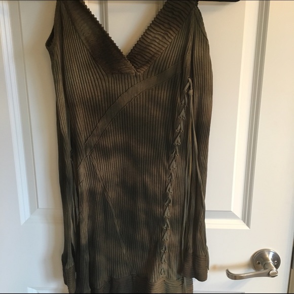 Salvage military green top - Picture 2 of 2