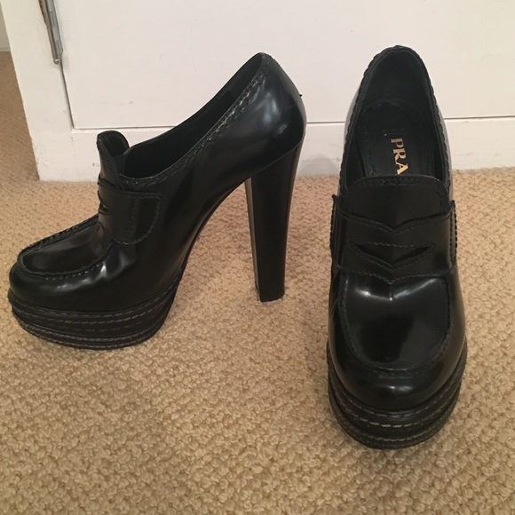 Prada platform heels, black sz36
