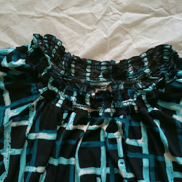 SOLD Black and turquoise blouse SOLD - Picture 4 of 4