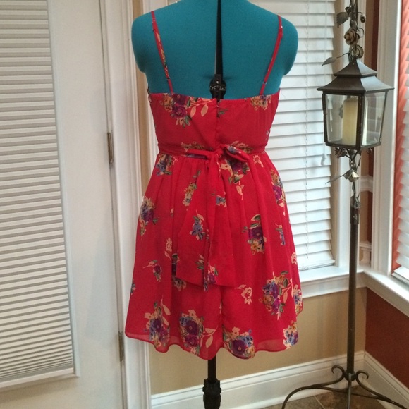 OBO Adorable spring time cocktail dress - Picture 2 of 4