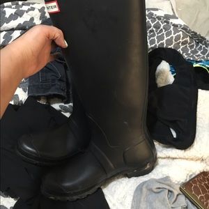 Black hunter boots trade