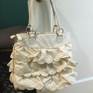 White ruffle laser cut pattern shoulder tote bag