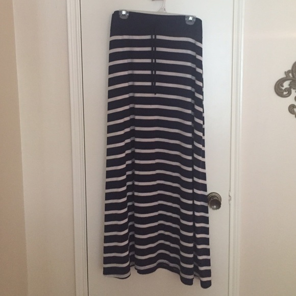Gap Body navy and white striped maxi skirt