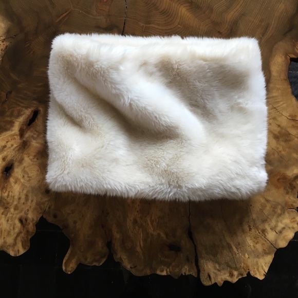 Faux fur cowl
