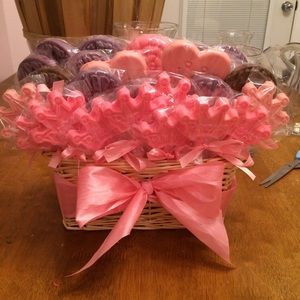 Meet your Posher, Regina