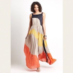 Gracia Accordian Colorblock Maxi Dress