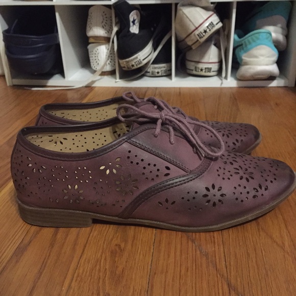Purple Crochet Pattern Oxford Shoes - Picture 3 of 4