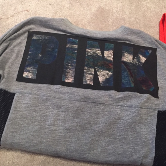 Crew neck VS