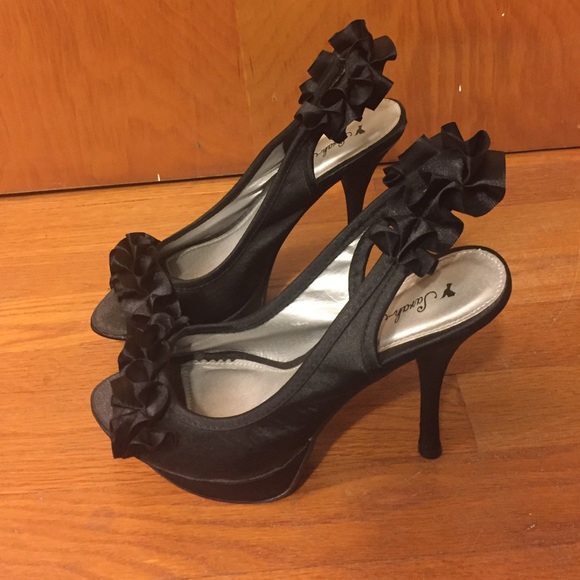 Black High Heels Size 9 - Picture 4 of 4