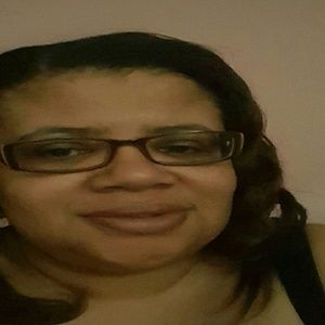 Meet your Posher, Pamela