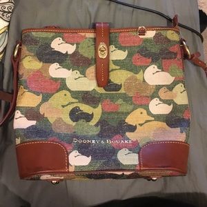 Dooney & Burke