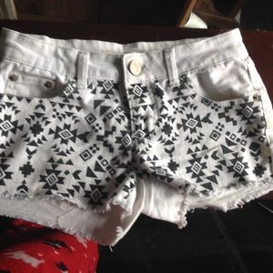 Shorts .