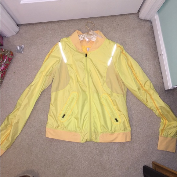 Lululemon Run Two to Make it True Jacket size 10