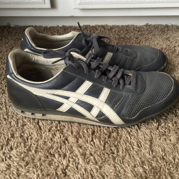 ASICS men's shoes. Really great condition.