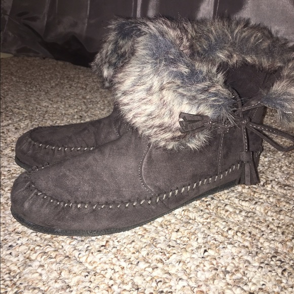 Madden girl moccasins/booties