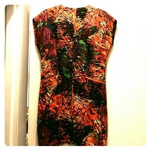 Multicolored v-neck dress w/zipper back