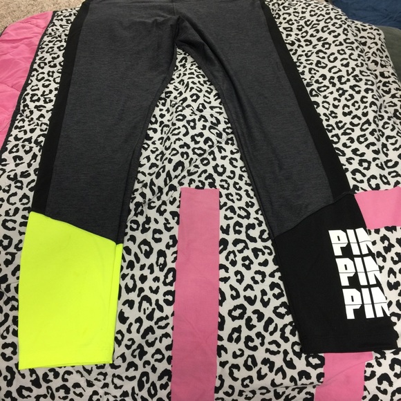 Vs pink ultimate leggings size large