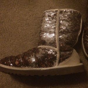 Two tone champagne sparkle uggs