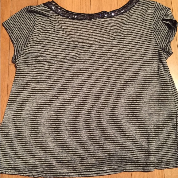 BOGO FREE Juniors Delias top sparkly - Picture 4 of 4