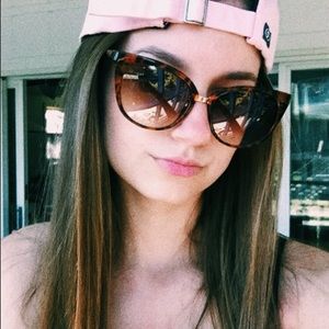 Meet your Posher, Grace