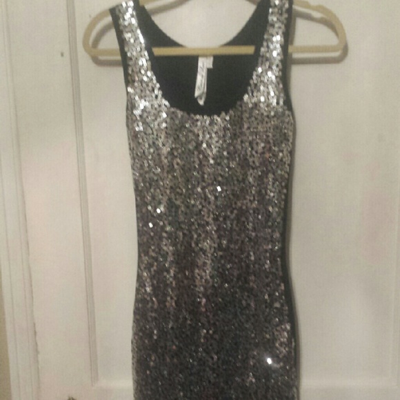 CHRISTINA LOVE shimmering minidress