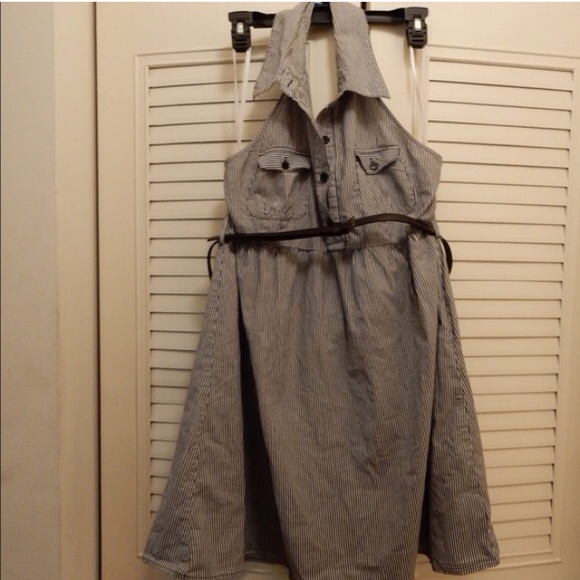 🎈MAJOR SALE! Grey & White Striped Halter