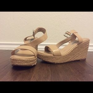 [SOLD] Steve Madden wedge heel