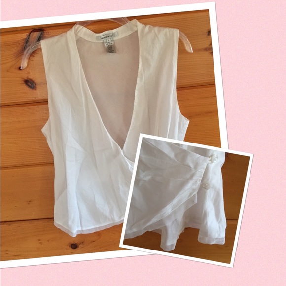 Nine West Tops - ⚠️Clearance⚠️ Delicate Tulle Trim Lined Vest 10