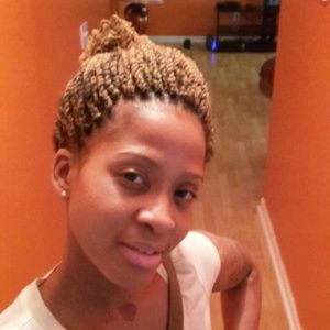 Meet your Posher, Lavonette