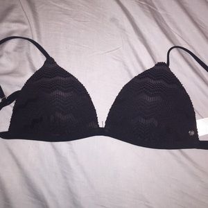 Billabong bikini top