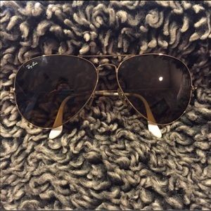 Bundle. Burberry wayfarer and Ray Ban Aviator