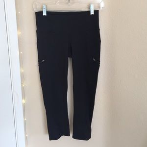 Athleta Cropped Leggings