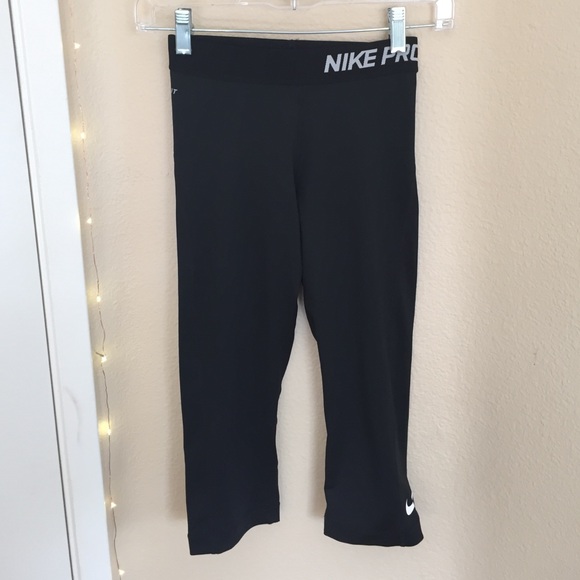 Nike Cropped Leggings