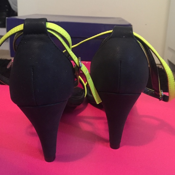 SOLD‼️✅ NOT FOR SALE - Picture 3 of 4