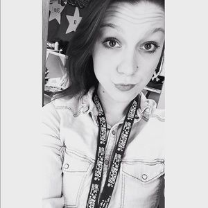 About the seller. 🙈