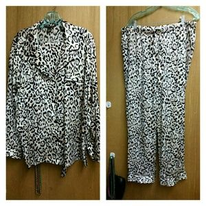 Victoria's Secret Silky Leopard Print PJs Size XL