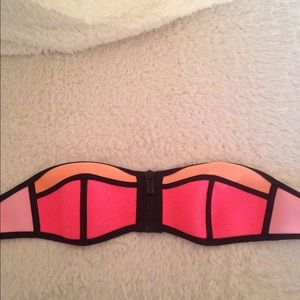 ON HOLD---Triangl Lily Strawberry Kiss