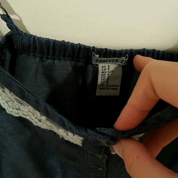 ❤ free w/$10 purchas Lace trim denim crop cami - Picture 2 of 4