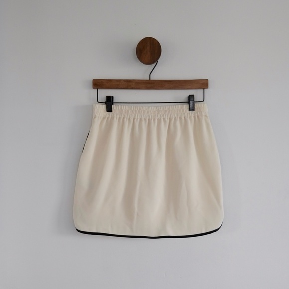 .piped silk mini. - Picture 3 of 4