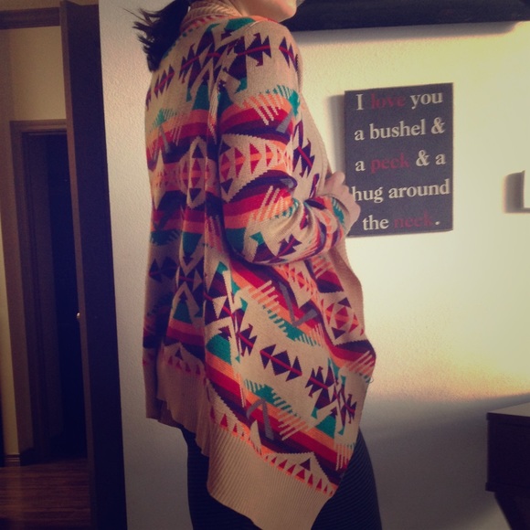 Aztec tribal print sweater/cardigan