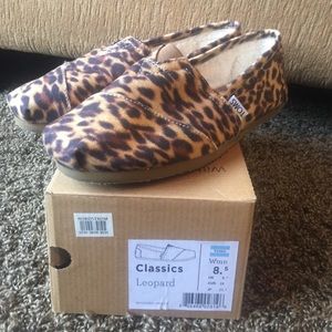 Tom's Classics size 8.5