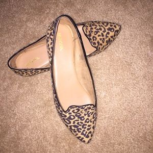 Leopard flats - NWOT