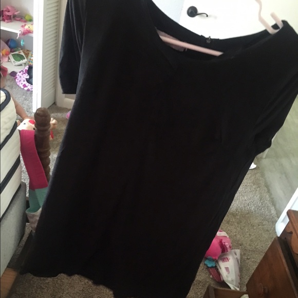 Black dress paid 100$ never worn