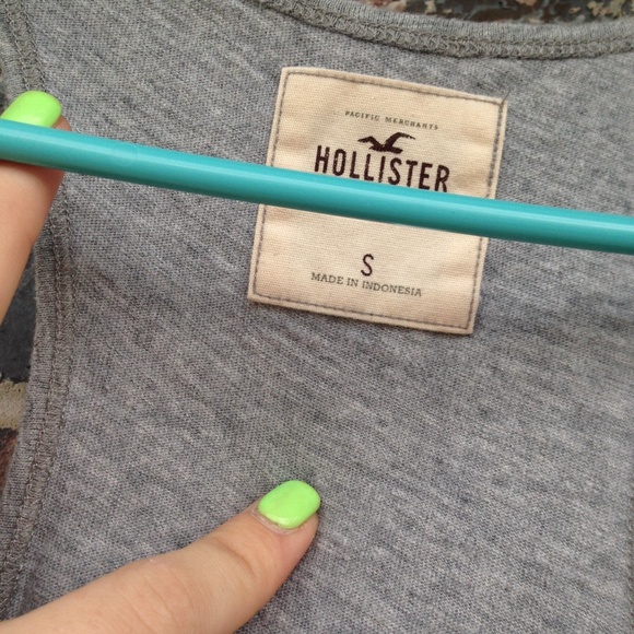 HP 🎈🎈🎈Hollister grey and cream lace top - Picture 2 of 2