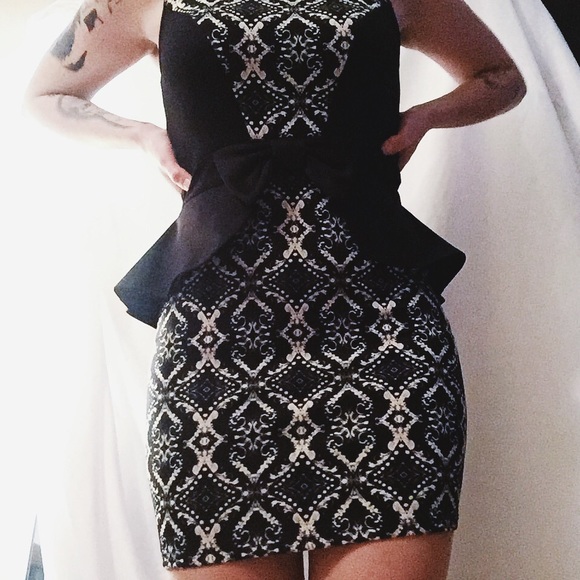 Black & White Cocktail Bodycon Dress - Picture 1 of 4